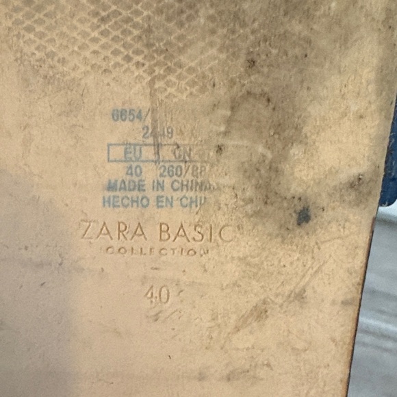 Zara Women's Blue Satin Sandals with Crystal Embellishments - Picture 9 of 10